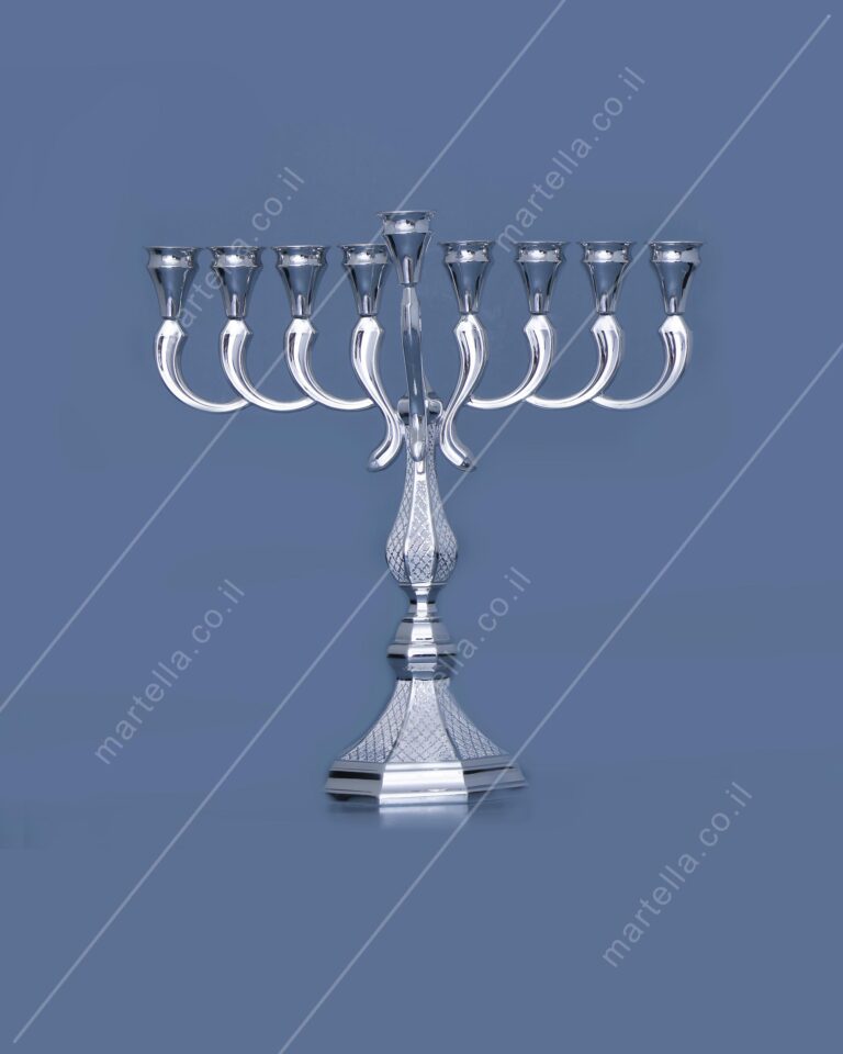 חנוכיה דגם 21